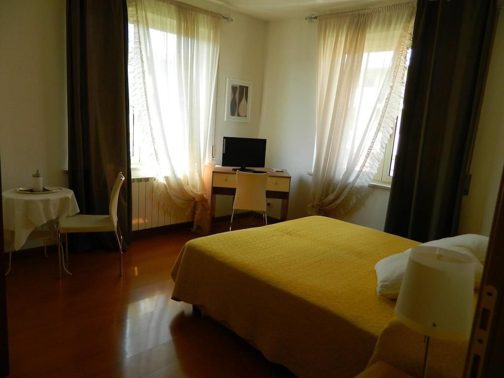 Casa Vacanze Le Terrazze Verona Habitación foto